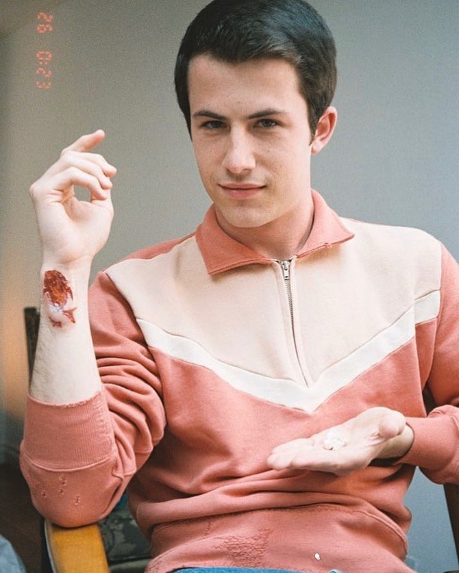  Handsome Young Actor Dylan Minnette