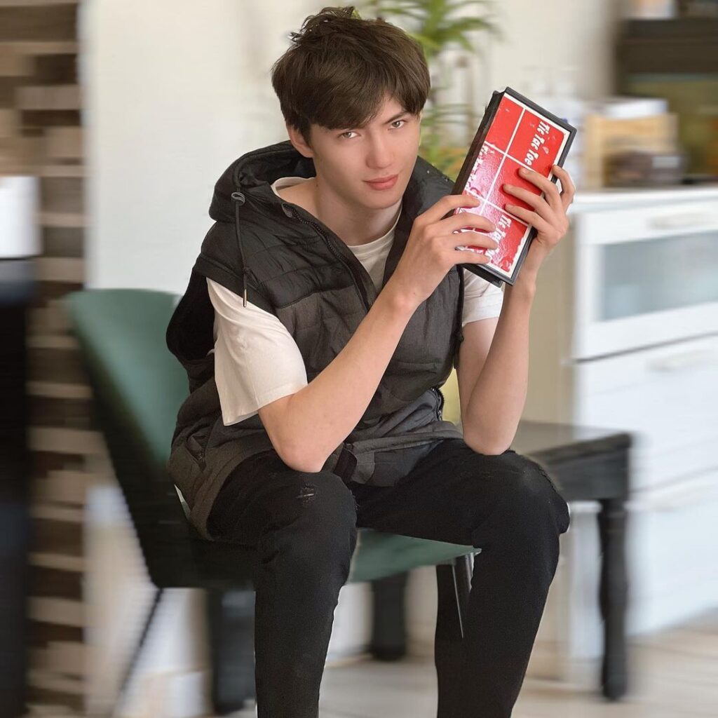 Handsome boy in Instagram